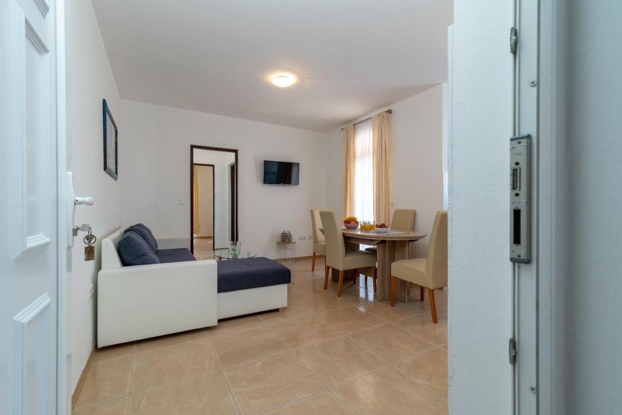 Apartman Jurica Apartment Trogir Exterior photo